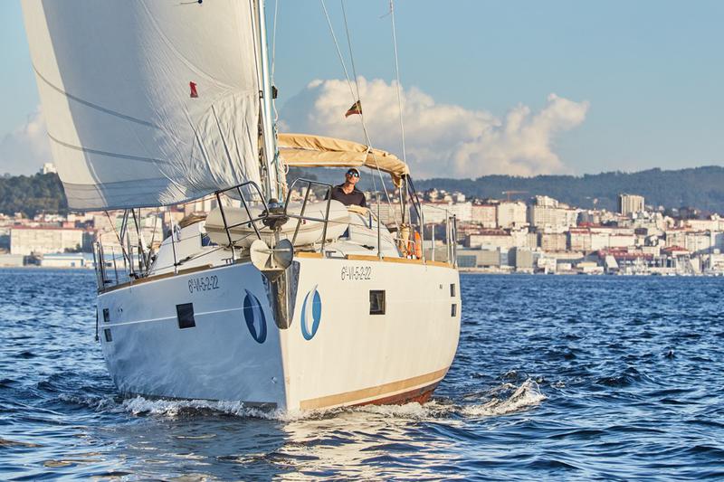 Book yachts online - sailboat - Elan Impression 45 - Alcamaro - rent