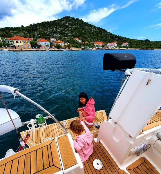 Book yachts online - sailboat - Elan 344 Impression - Vita I - rent