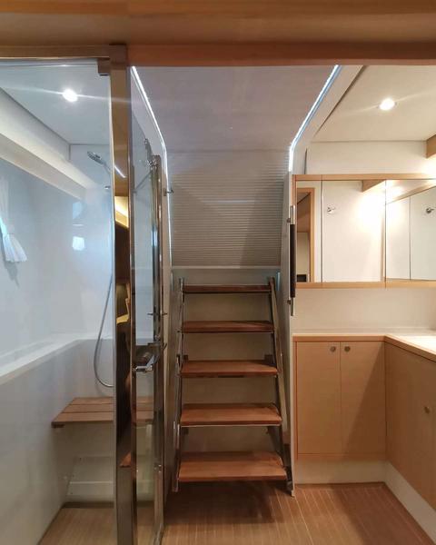 Book yachts online - catamaran - Lagoon 560 S2 FULL EQUIPE LUXE - Islas Luxe - rent