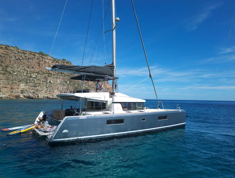 Book yachts online - catamaran - Lagoon 52F - GOA 10 - rent