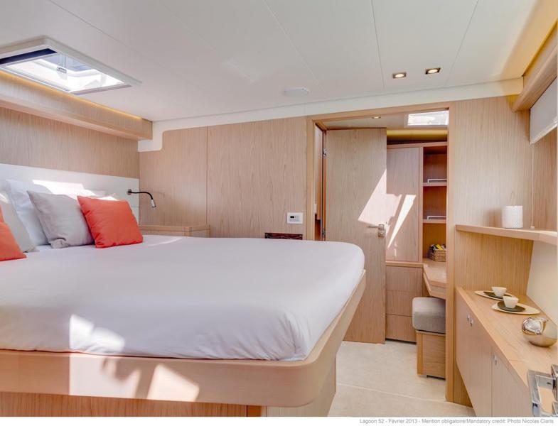 Book yachts online - catamaran - Lagoon 52F - GOA 10 - rent
