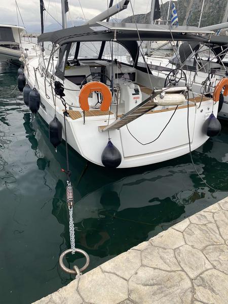 Book yachts online - sailboat - Sun Odyssey 440 - Apollonas - rent