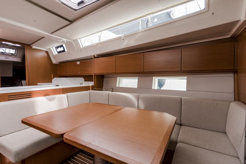 Book yachts online - sailboat - Bavaria C45 Style - Midas - rent