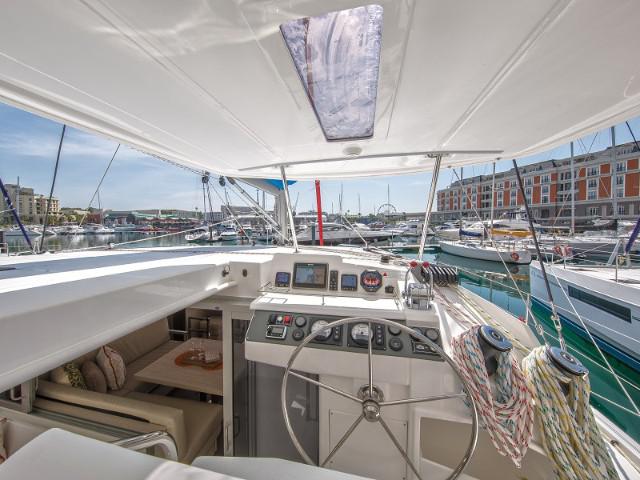 Book yachts online - catamaran - Sunsail 404 - Sunsail 404 (2019) - rent