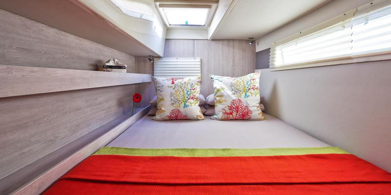 Book yachts online - catamaran - Moorings 4000/3 - Moorings 4000/3 (2018) - rent