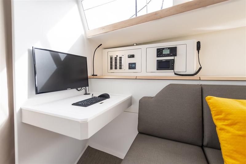 Book yachts online - sailboat - Pogo 44 - Hecladapi - rent