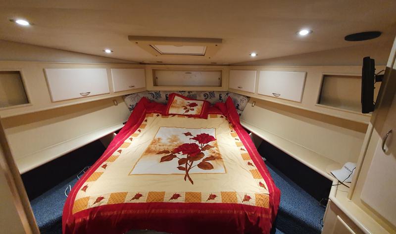 Book yachts online - motorboat - Squadron 50 - ZEN - rent