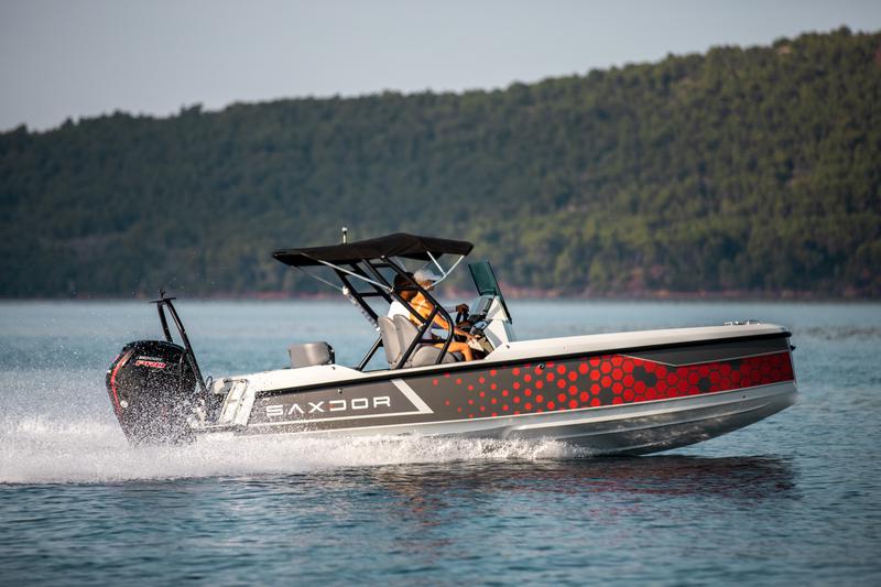 Book yachts online - motorboat - Saxdor 200 Sport - 115 Mercury - Big Wave - rent