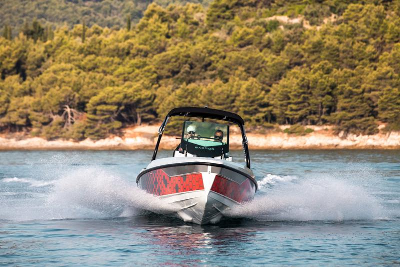 Book yachts online - motorboat - Saxdor 200 Sport - 115 Mercury - Saxdor 200 Sport - 115 Mercury (2021) - rent