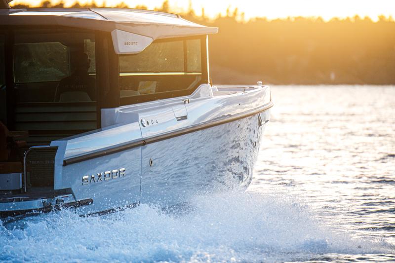 Book yachts online - motorboat - Saxdor 320 GTC - Saxdor 320 GTC (2023) - rent