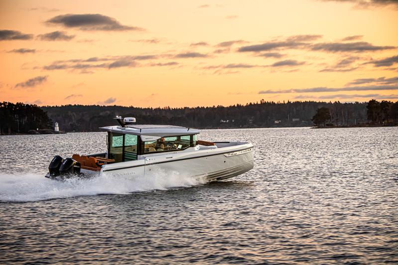 Book yachts online - motorboat - Saxdor 320 GTC - Navtia - rent