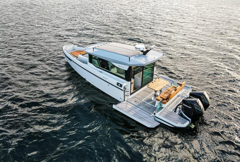 Book yachts online - motorboat - Saxdor 320 GTC - Navtia - rent