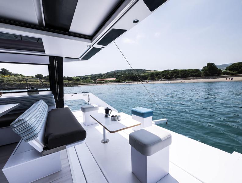 Book yachts online - catamaran - Windelo 54 Yachting - Zig Zag - rent