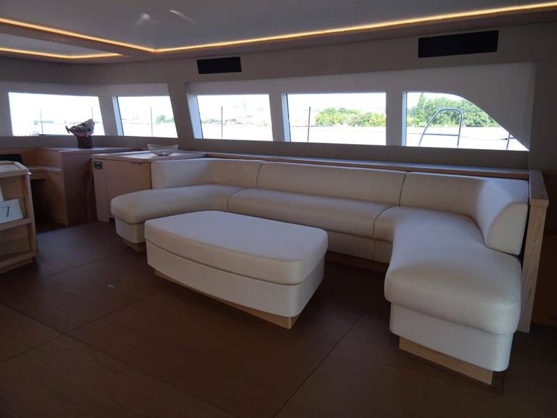Book yachts online - catamaran - Lagoon Seventy 7 - Mane et Nocte - rent