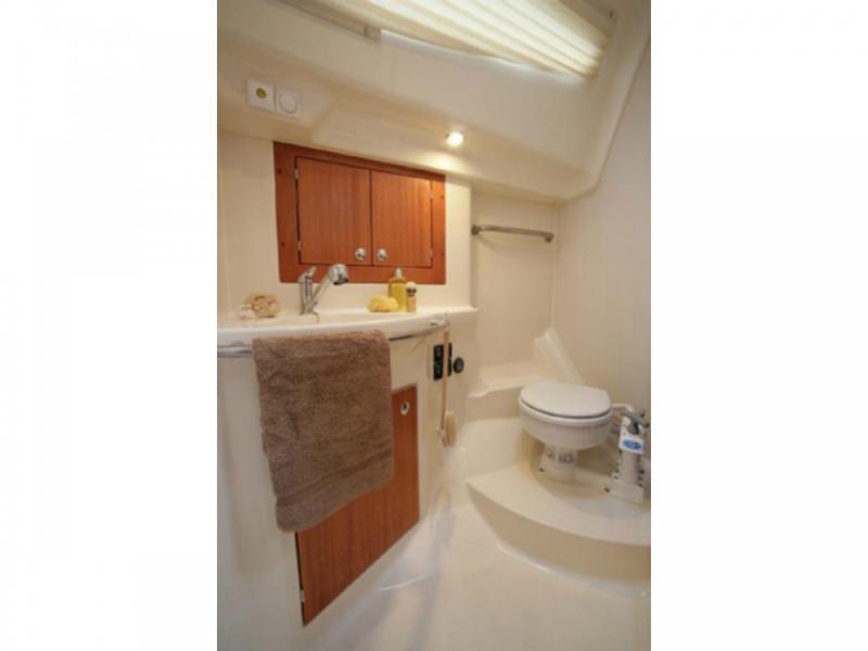 Book yachts online - sailboat - Elan 340 - Miri - rent
