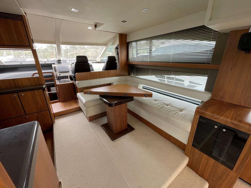 Book yachts online - motorboat - Squadron 58 - SPRAOI NA MARA (skipper incl., any-day charters) - rent