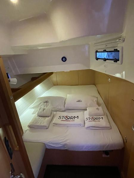 Book yachts online - sailboat - Bavaria Cruiser 45 - Wave Dancer - rent