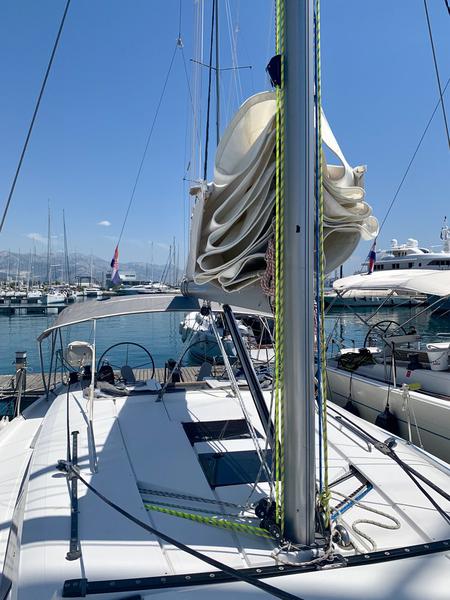 Book yachts online - sailboat - Hanse 445 - 4 cabin - Deneb - rent