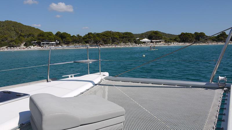 Book yachts online - catamaran - Lagoon 440 - Atlantis - rent