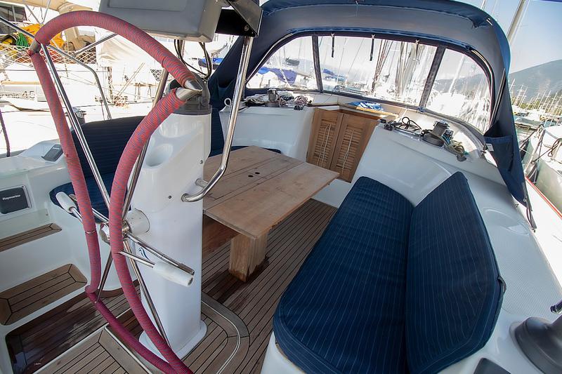 Book yachts online - sailboat - Hanse 400 - Gaia - rent