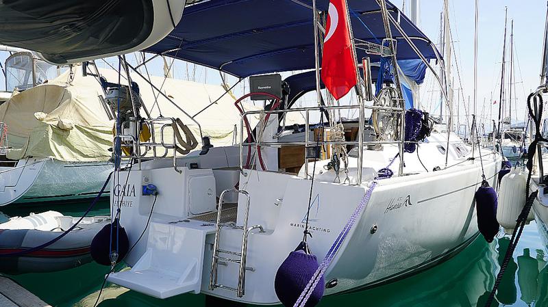 Book yachts online - sailboat - Hanse 400 - Gaia - rent