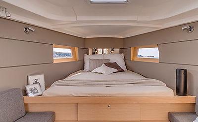 Book yachts online - sailboat - Oceanis 38.1 - Tchao - rent
