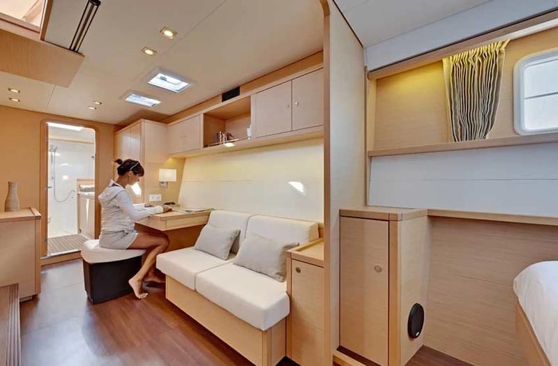 Book yachts online - catamaran - Lagoon 450F - Cahuenga - rent