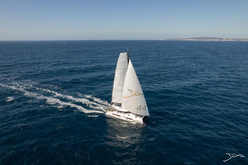 Book yachts online - catamaran - Nautitech 44 Open - Shambala - rent