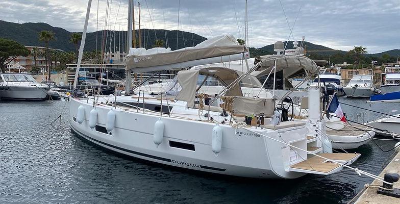 Book yachts online - sailboat - Dufour 390 Grand Large - Melomaxi II - rent