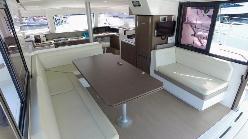 Book yachts online - catamaran - Bali 4.1 - Malea IV - rent