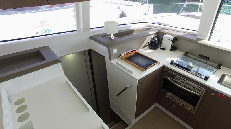 Book yachts online - catamaran - Bali 4.1 - Malea IV - rent