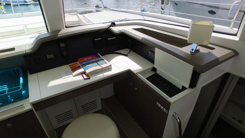 Book yachts online - catamaran - Bali 4.1 - Malea IV - rent