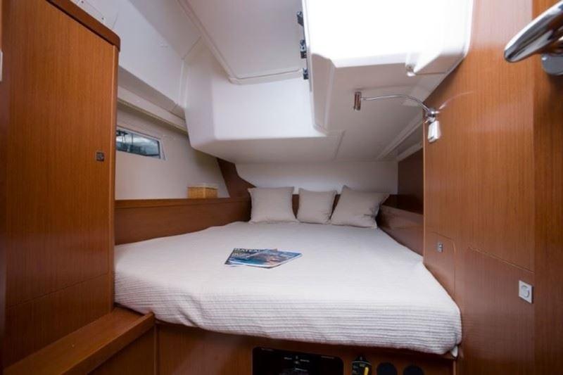 Book yachts online - sailboat - Oceanis 45 - Albatros - rent