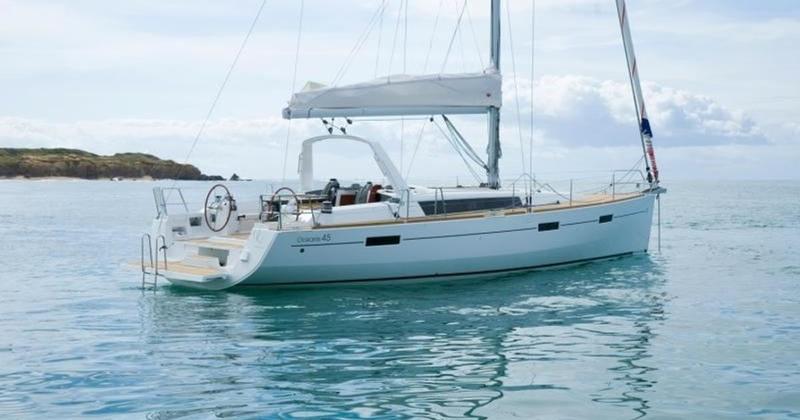 Book yachts online - sailboat - Oceanis 45 - Albatros - rent