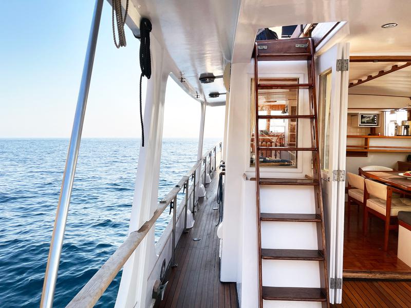 Book yachts online - motorboat - Grand Banks Europa 50 - Ghimar - rent