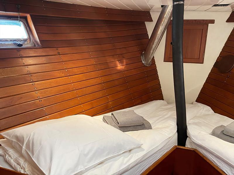 Book yachts online - motorboat - Grand Banks Europa 50 - Ghimar - rent