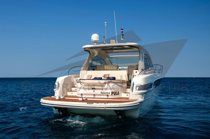 Book yachts online - motorboat - Bavaria Sport 44 HT - Paluma - rent