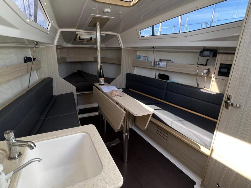 Book yachts online - sailboat - Maxus 26 - Mistral - rent