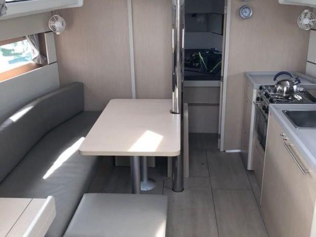 Book yachts online - sailboat - Oceanis 38.1 - Lisboa - rent