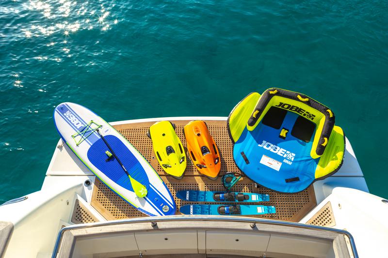 Book yachts online - motorboat - San Lorenzo SL 82 - Bird - rent