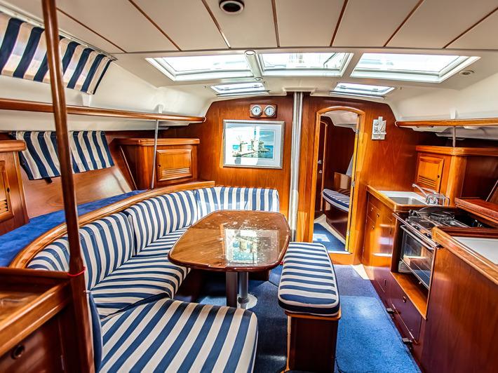 Book yachts online - sailboat - Oceanis 393 - Okeanis - rent