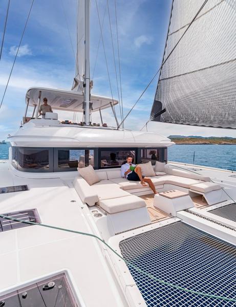 Book yachts online - catamaran - Lagoon 55 (2) - Verina Star  - rent