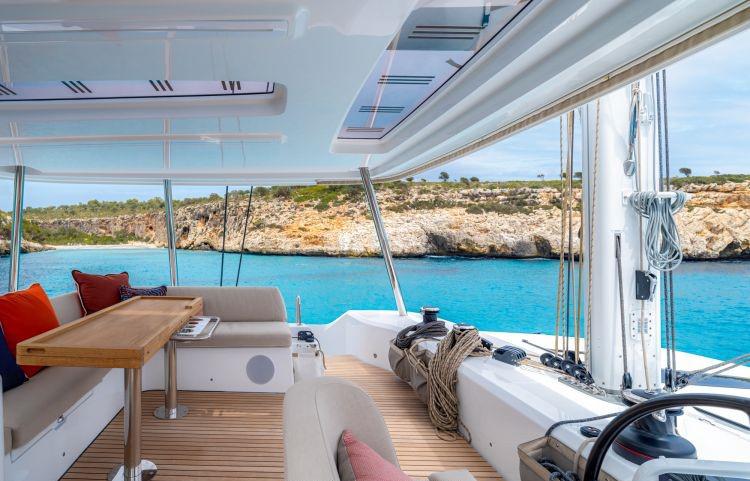 Book yachts online - catamaran - Lagoon 55 (2) - Verina Star  - rent