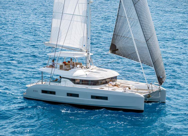 Book yachts online - catamaran - Lagoon 55 (2) - Verina Star  - rent