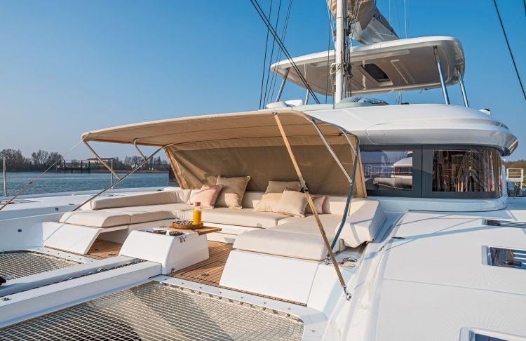 Book yachts online - catamaran - Lagoon 55 (2) - Verina Star  - rent