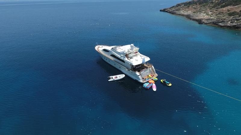 Book yachts online - motorboat - Falcon 86 - Efmaria - rent