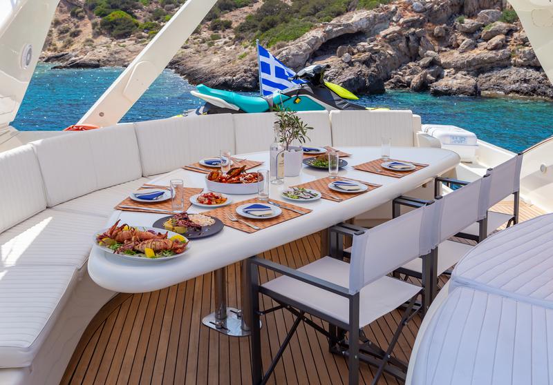 Book yachts online - motorboat - Falcon 86 - Efmaria - rent