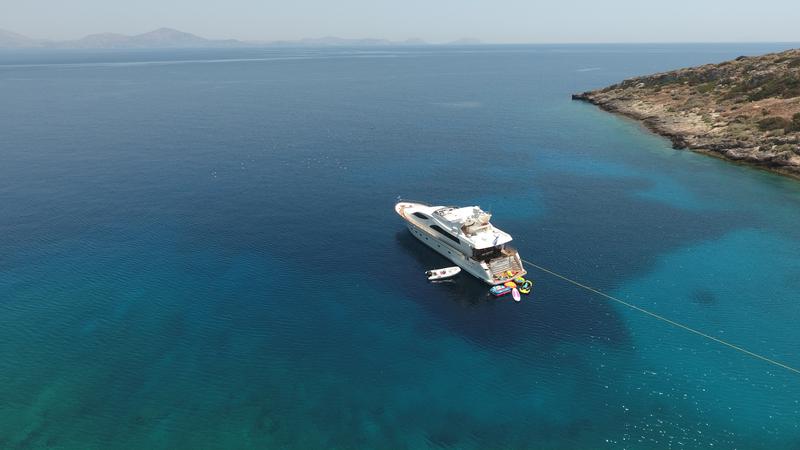 Book yachts online - motorboat - Falcon 86 - Efmaria - rent