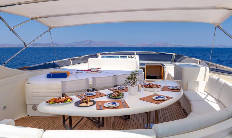 Book yachts online - motorboat - Falcon 86 - Efmaria - rent