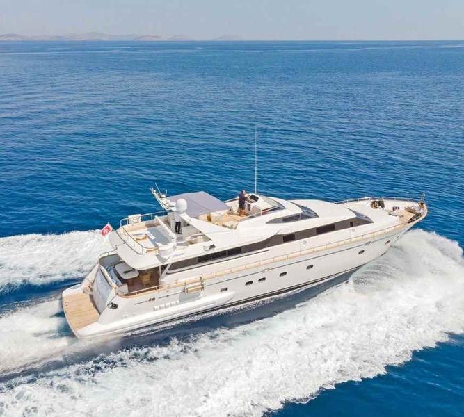 Book yachts online - motorboat - Falcon 92 - Lucy Pink - rent